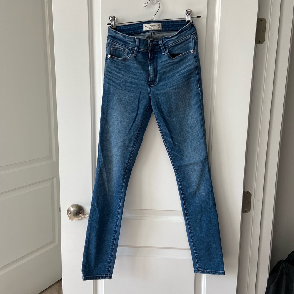 Abercrombie Super Skinny Mid Rise Jeans